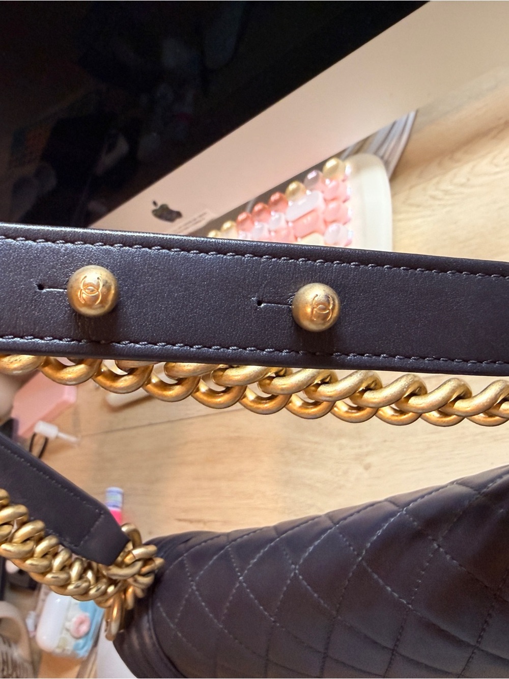 CHANEL Leboy Shoulder Bag in dark purple with Gold Hardware - Picture 6 of 12